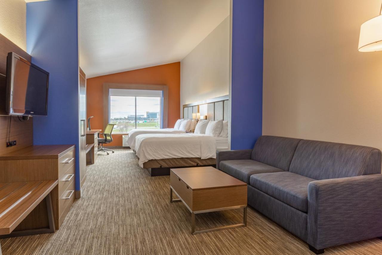 Holiday Inn Express Rockford-Loves Park By Ihg Bagian luar foto