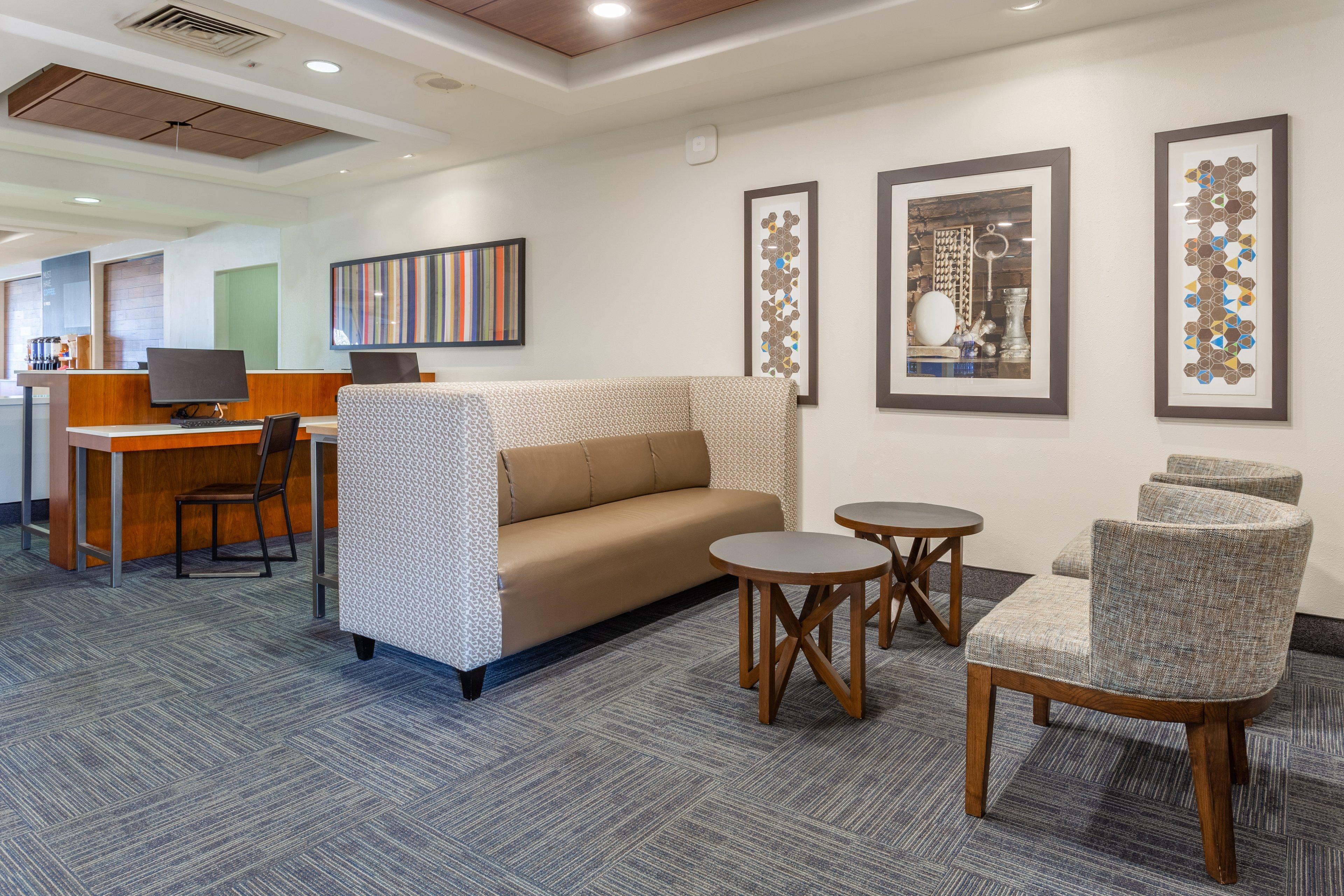 Holiday Inn Express Rockford-Loves Park By Ihg Bagian luar foto