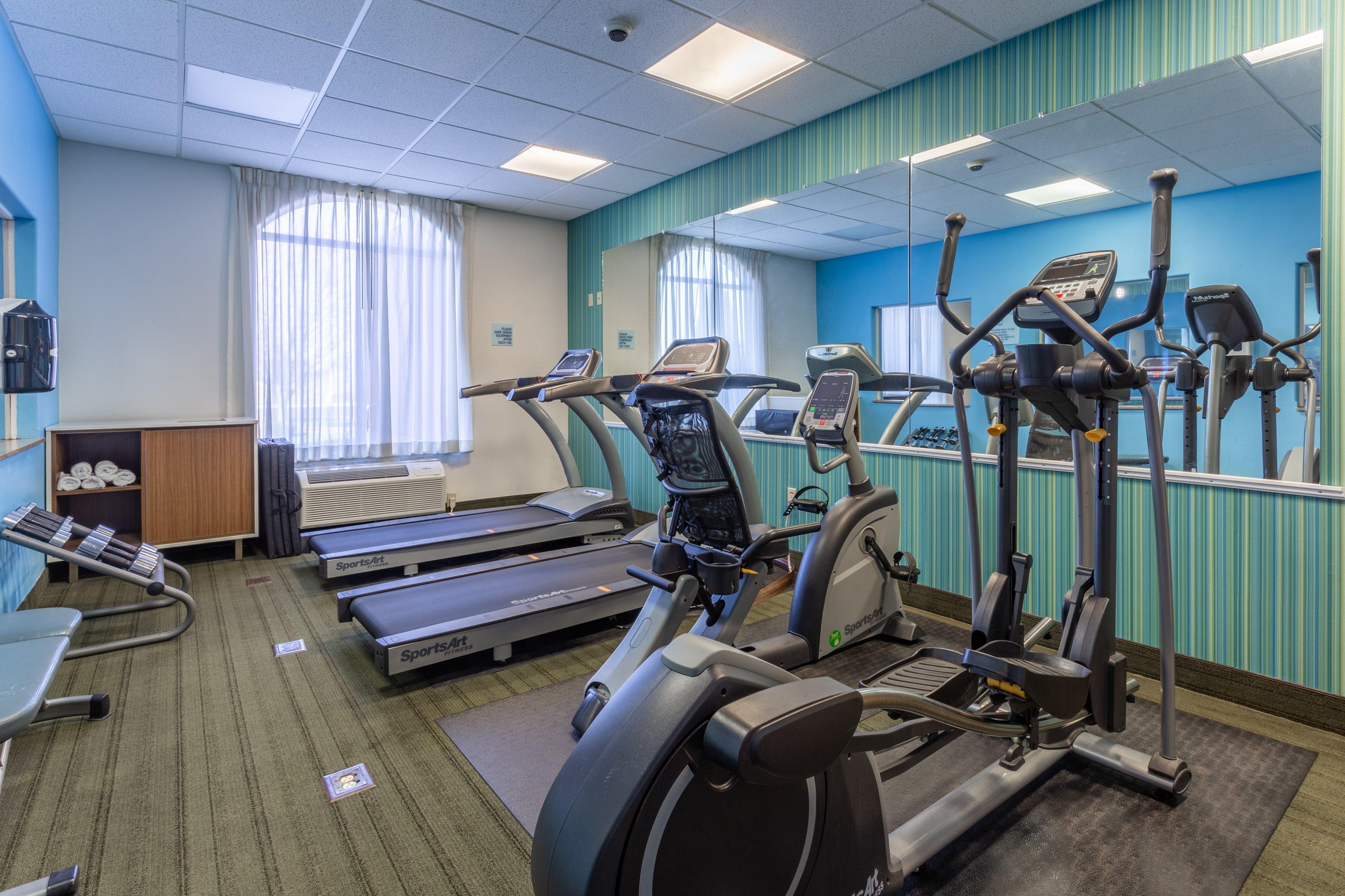 Holiday Inn Express Rockford-Loves Park By Ihg Bagian luar foto
