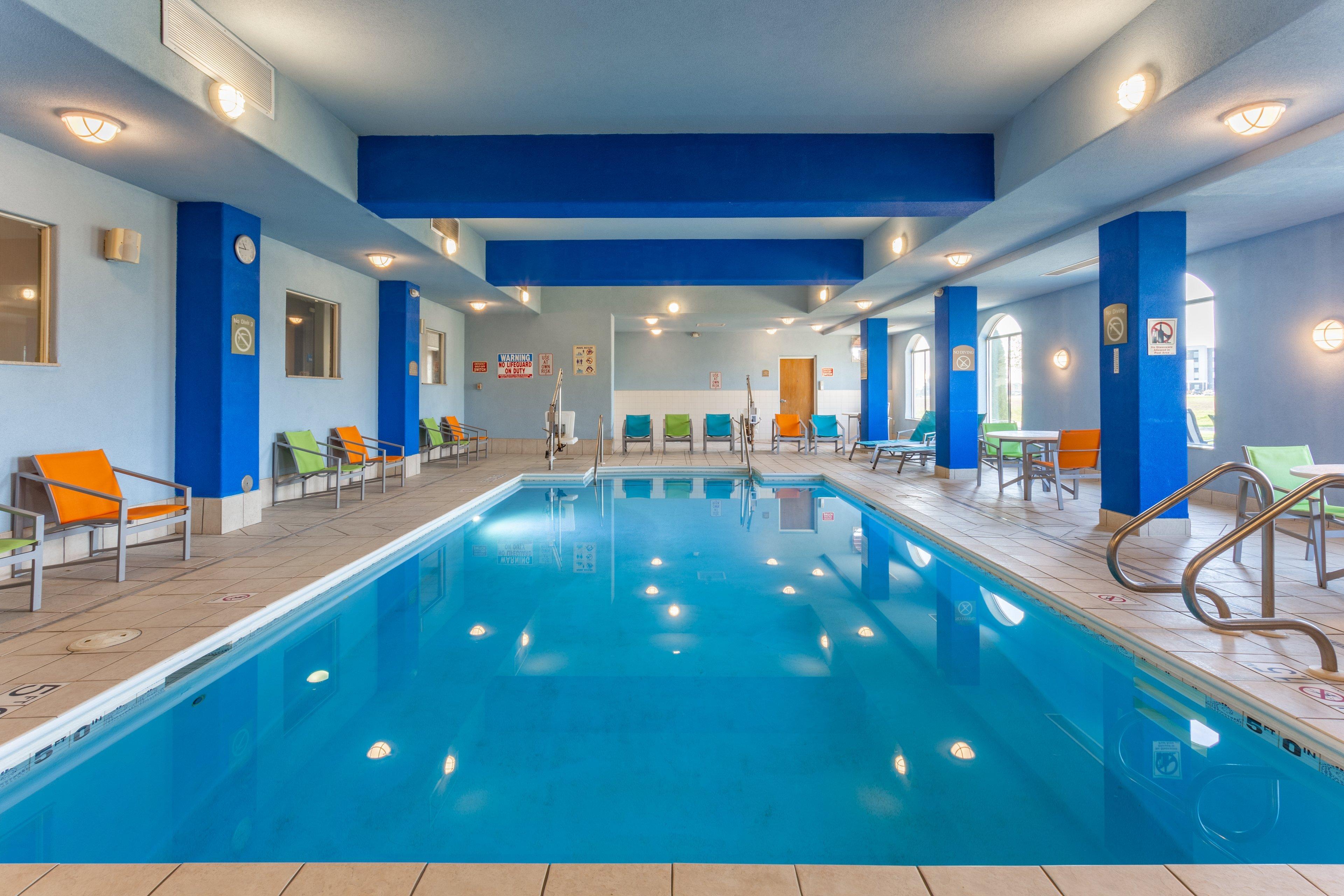 Holiday Inn Express Rockford-Loves Park By Ihg Bagian luar foto