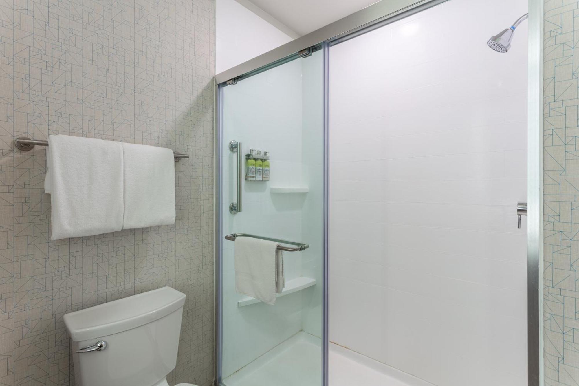 Holiday Inn Express Rockford-Loves Park By Ihg Bagian luar foto