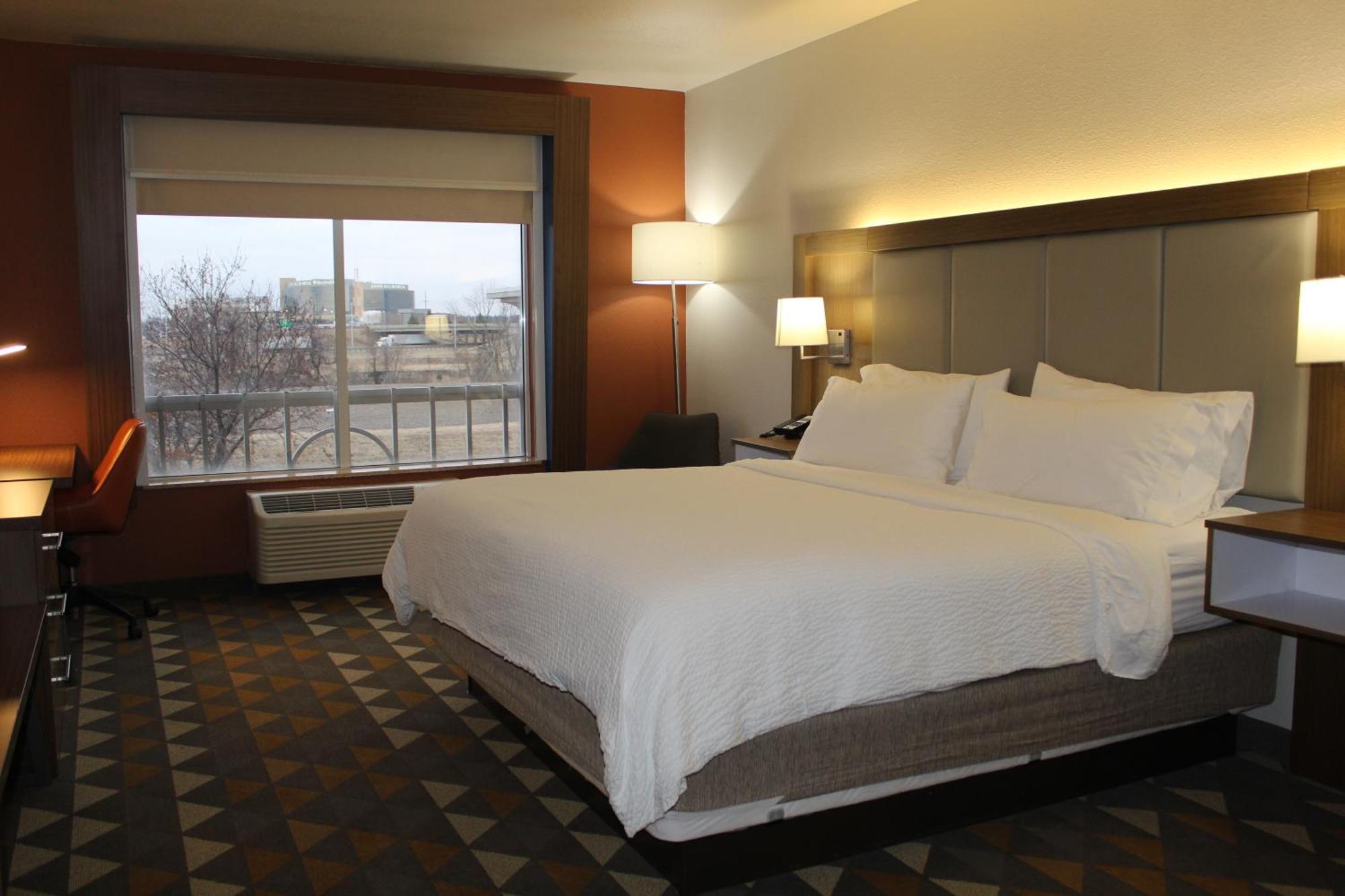 Holiday Inn Express Rockford-Loves Park By Ihg Bagian luar foto